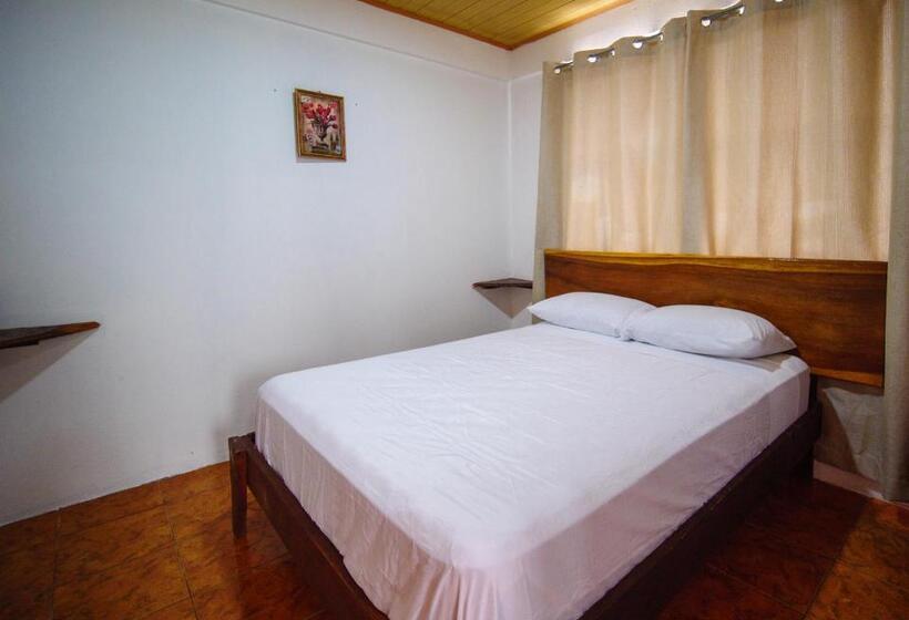 تختخواب و صبحانه Hostel Cattleya   Monteverde, Costa Rica