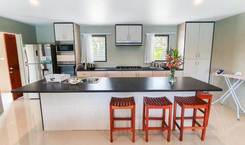 پانسیون Island Villas Pacific Harbour