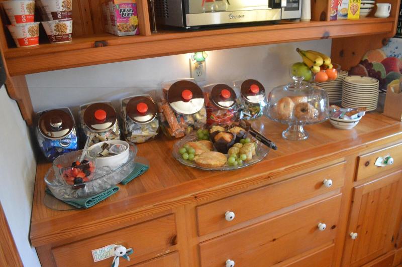 تختخواب و صبحانه Roanoke Island Inn