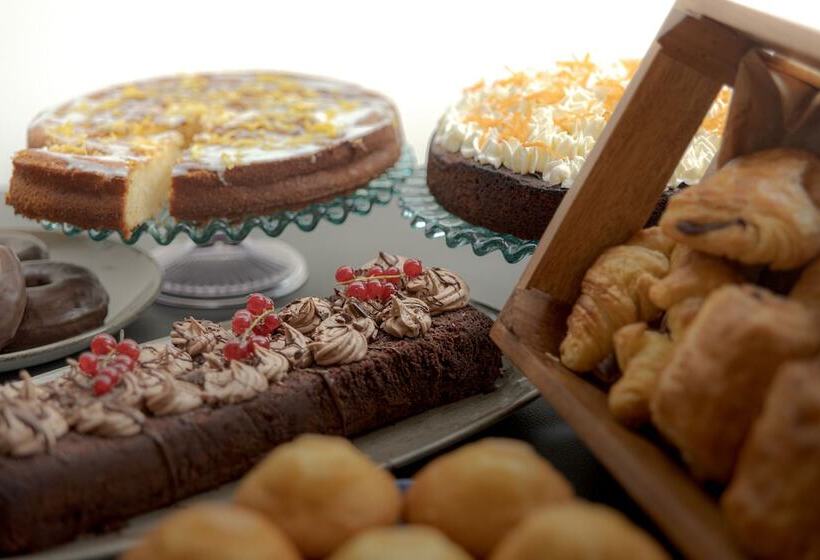 فندق Intelier Victoria