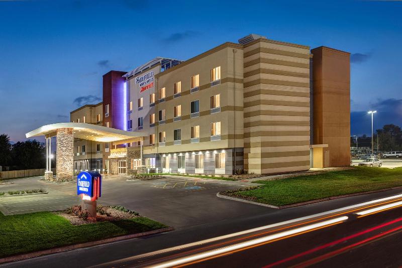 בית מלון כפרי Fairfield Inn & Suites By Marriott Shelby