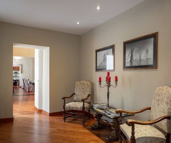 هتل Hnn Luxury Suites