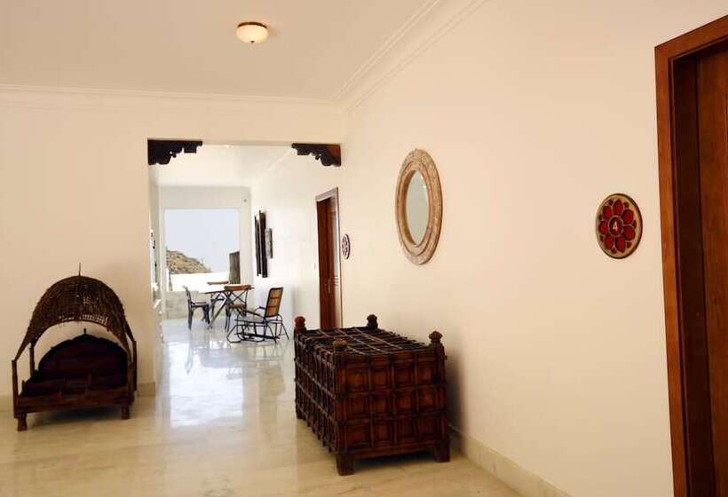 فندق Fateh Safari Suites By Fateh Collection