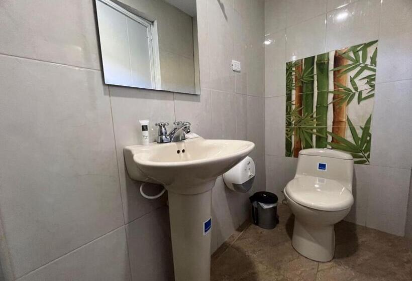 پانسیون Montes De Beraka