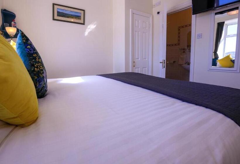 פנסיון The Waterfront