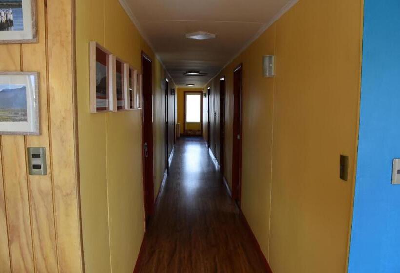 ユースホステル Asói Hostal