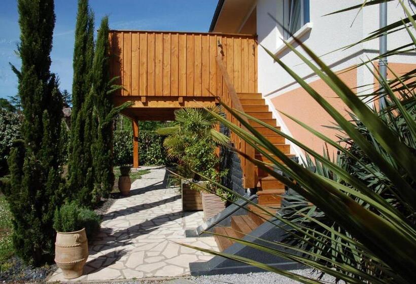 مبيت وإفطار Villa Chaleemar