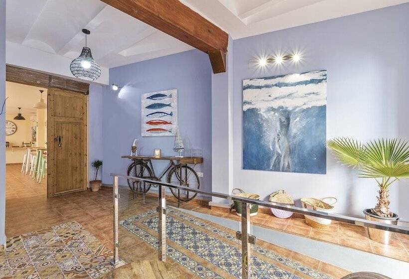 هتل Hostel Sea&dreams Calpe