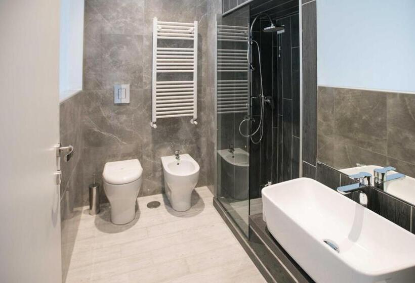 پانسیون Esposito Plaza S & Suite