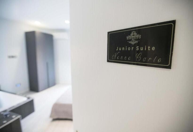 پانسیون Esposito Plaza S & Suite