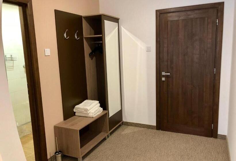 بنسيون Nueva Park