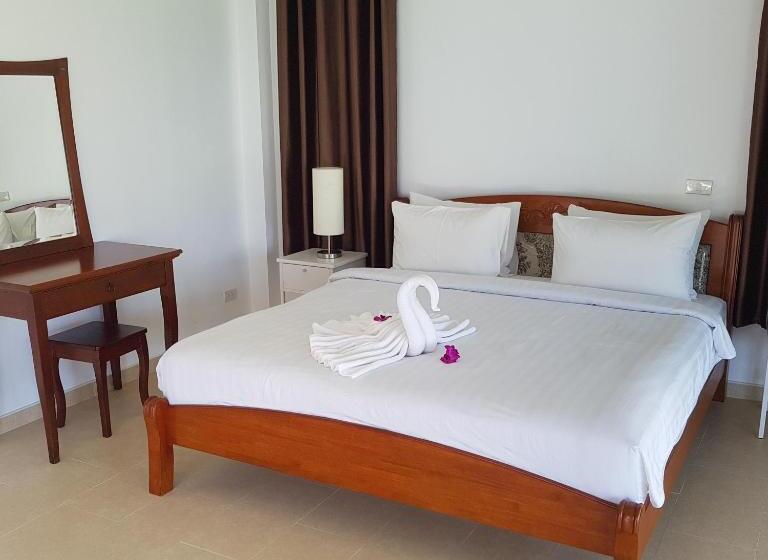 Sunrise Beach Resort