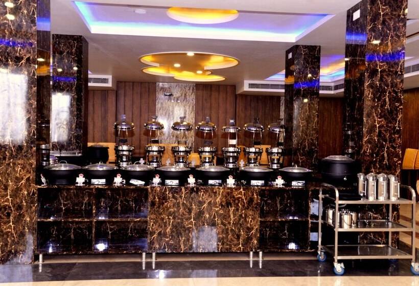 فندق The Ravindram