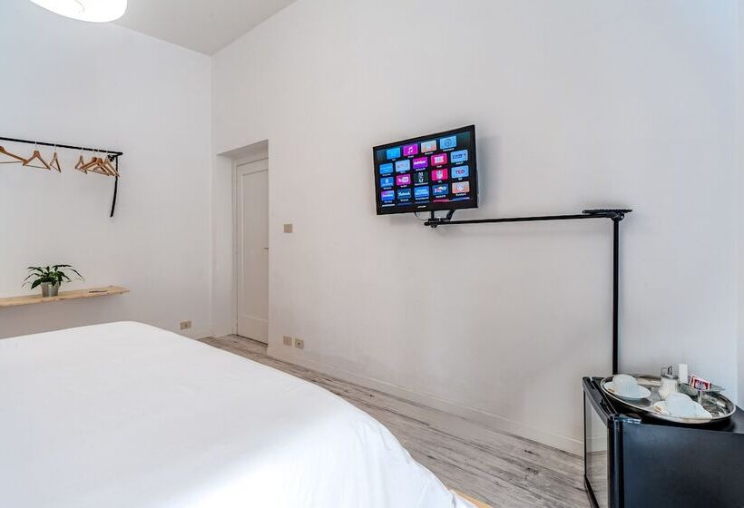 پانسیون Smoorooms Ostiense