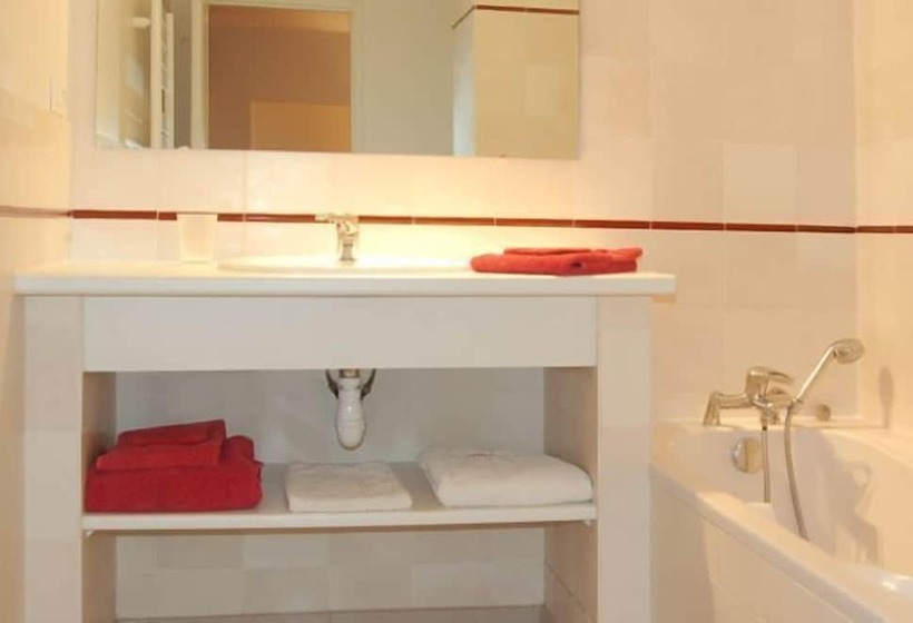 مبيت وإفطار Le Peyret