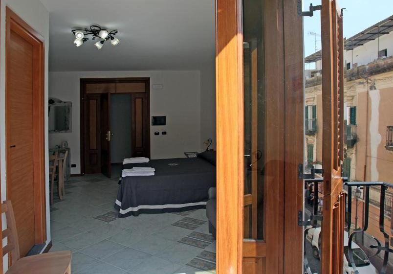 پانسیون Luxury Room Vittorio Emanuele Ii
