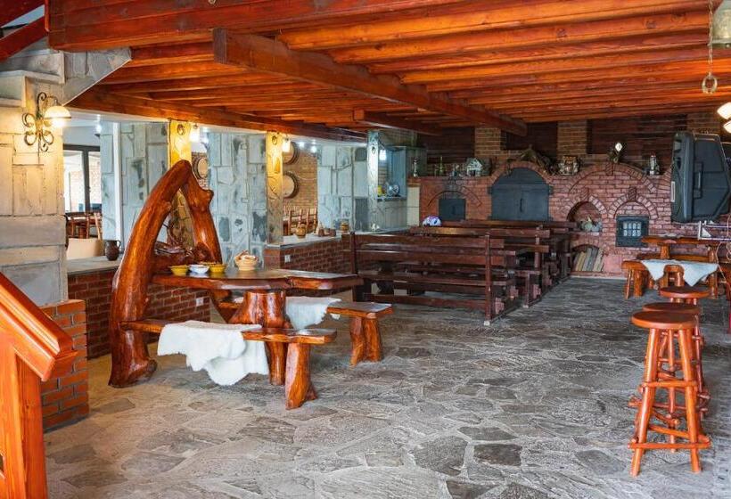 酒店 Pastravaria Ursu