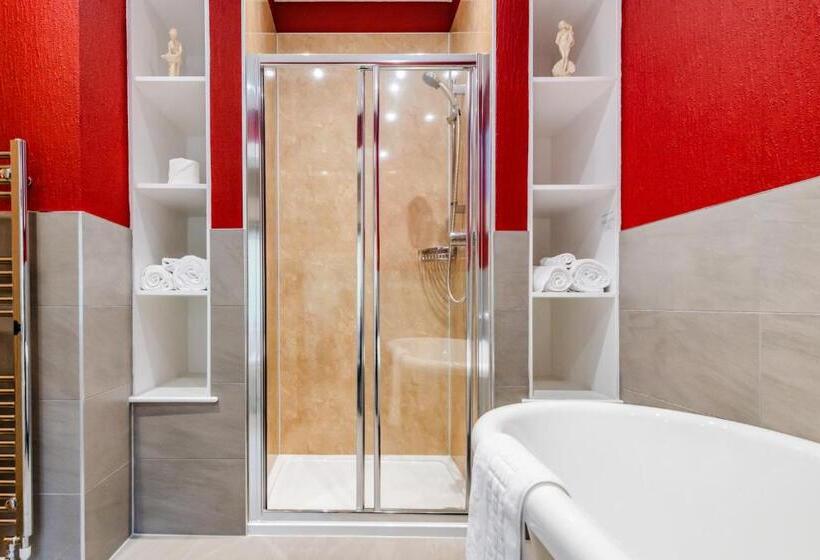 פנסיון Carradales Luxury Guest House