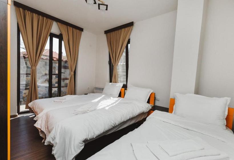 بنسيون Zlatograd 2 Iosifova Guest House