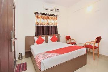 Fotos del hotel Oyo 11730 Maruthi Global:  13