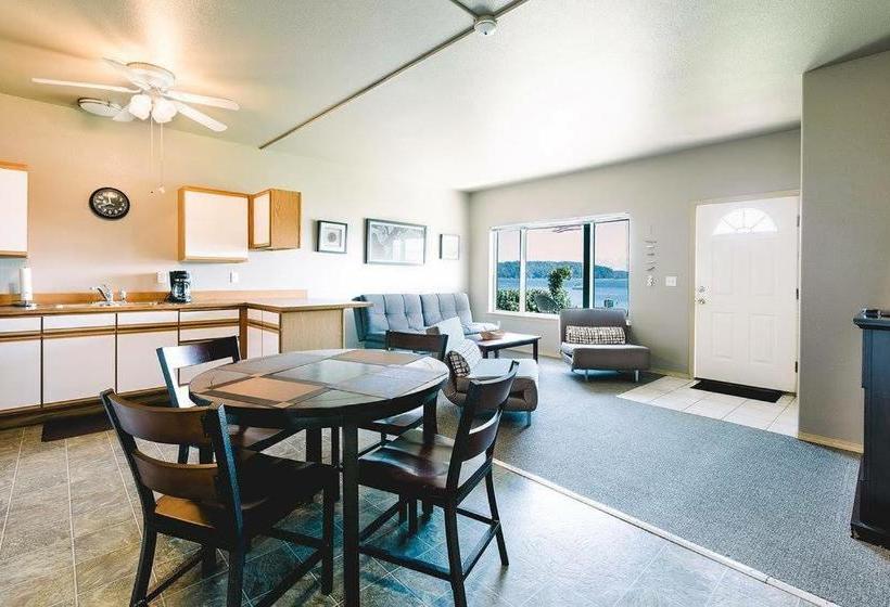 モーテル The Waterfront At Potlatch, Shelton Destiniaでお得な割安購入