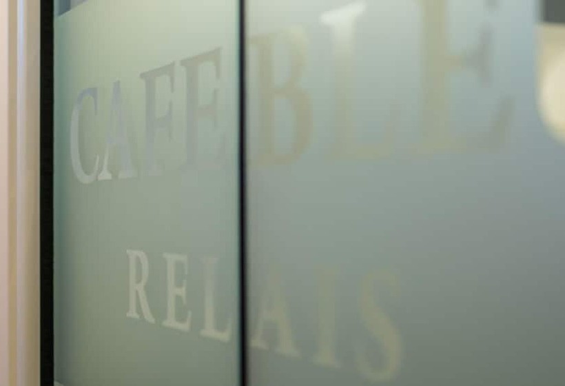 هتل Cafe Bleu Relais