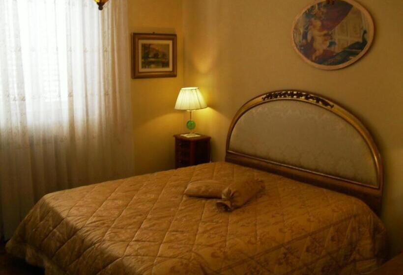 پانسیون I 13 Cavalieri Guest House