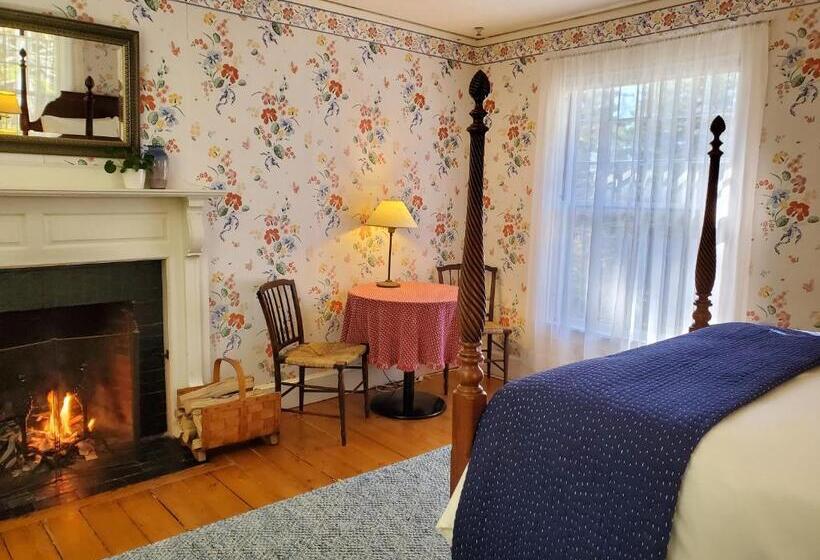 فندق صغير Harbourside Inn