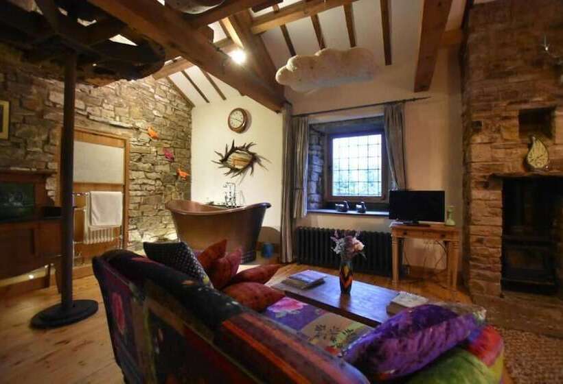 Bed and Breakfast Low Mill Guesthouse