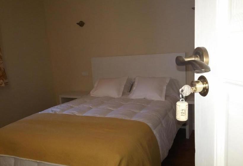 بنسيون Hostal Camponaraya