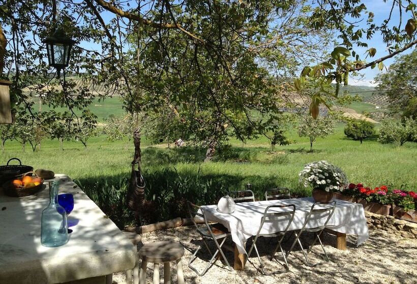 تختخواب و صبحانه Finca Naranja