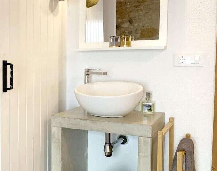 پانسیون Cal Nou 9   Adults Only