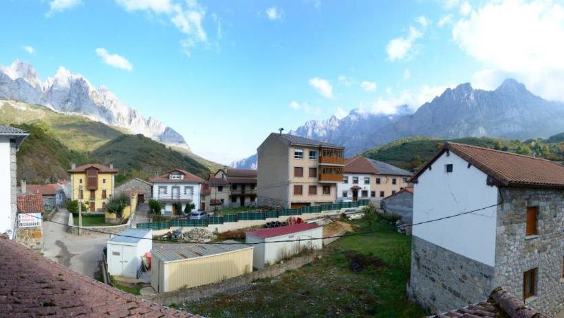 پانسیون Hostal Casa Abascal