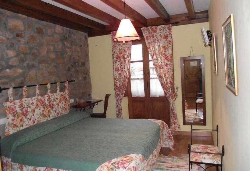 Общежитие Posada Solar Montero De La Concha