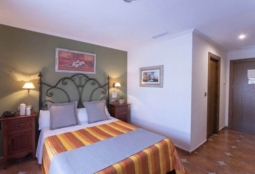 پانسیون Hostal La Posada
