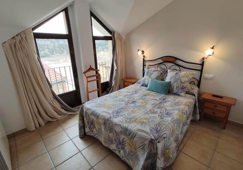 פנסיון Royuela Hostal