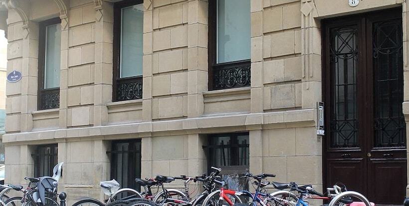 پانسیون Talaia Ht