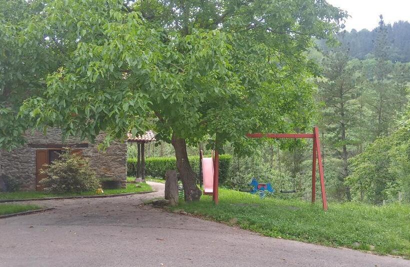 بنسيون Casa Rural Zulueta