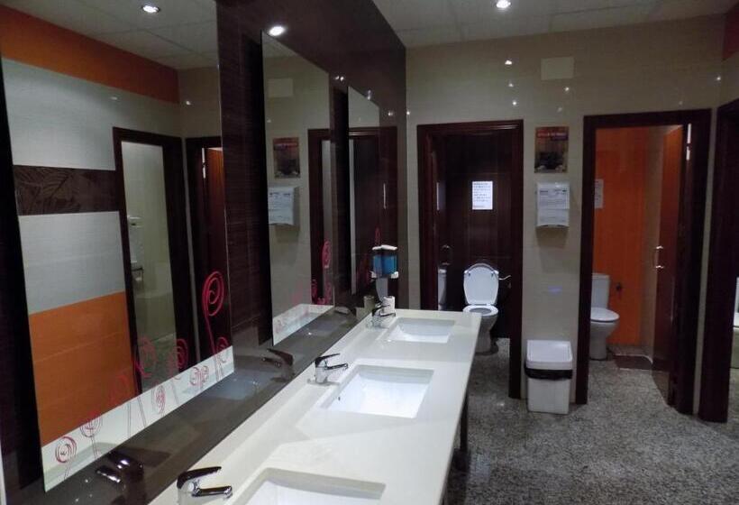 بنسيون Hostal Amigo
