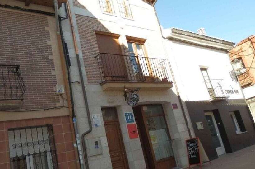 膳宿费 Hostal Catalina De Austria