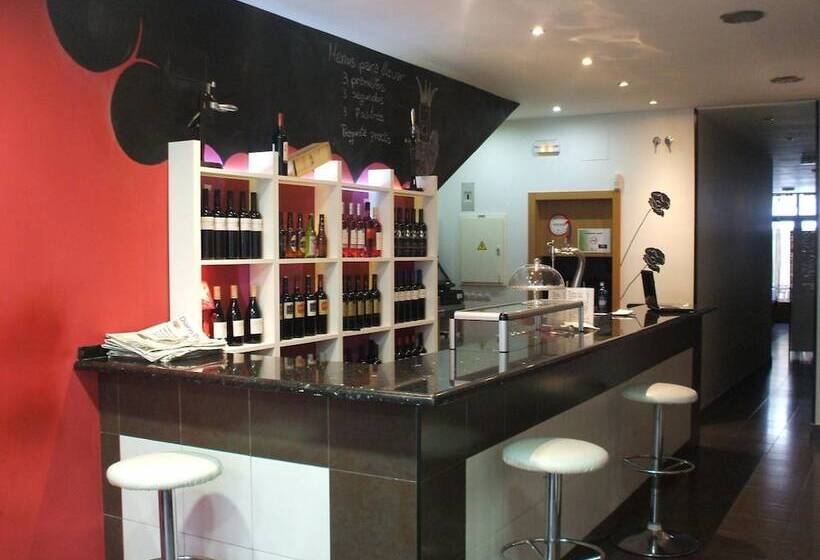 펜션 Hostal Catalina De Austria