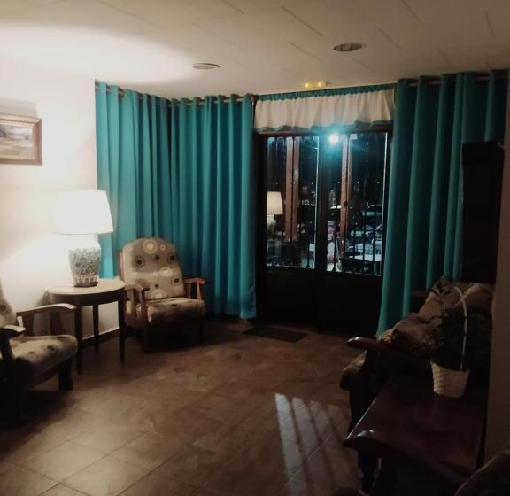 بنسيون Hostal El Hayedo