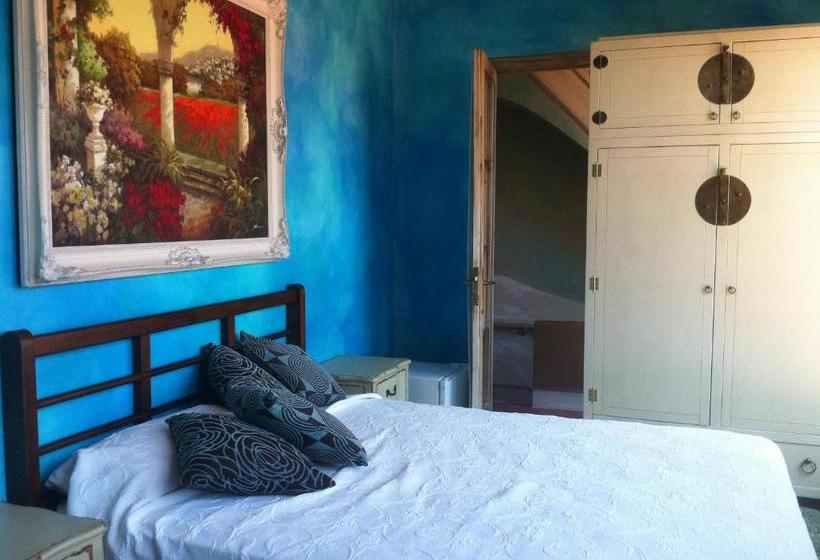 بنسيون Boutique Hotel Davallada- Adults Only