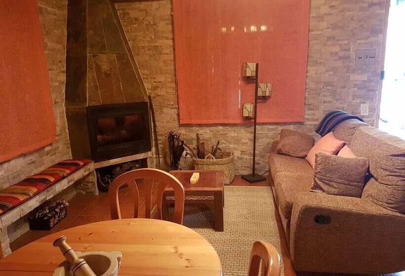ペンション Chalet De Montaña Pous De La Neu