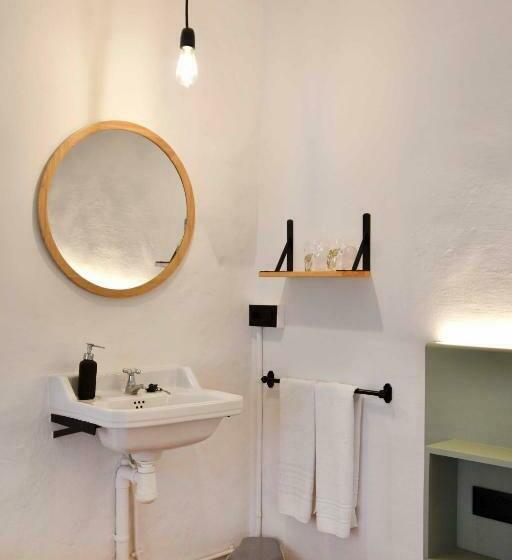 بنسيون Hostal L Estrella