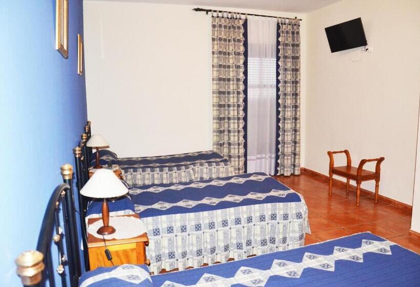 بنسيون Hostal La Dehesa Del Valle Pedroches