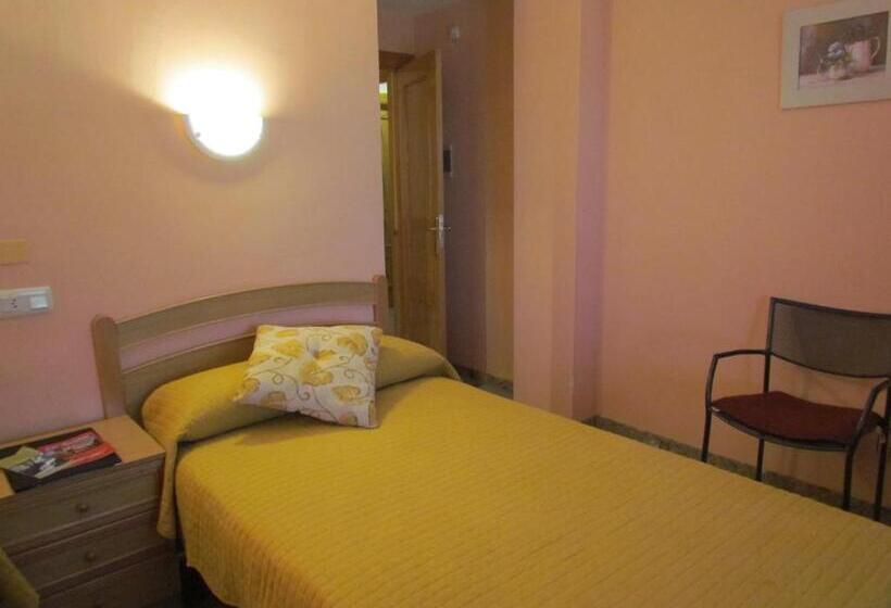 بنسيون Hostal Las Rumbas