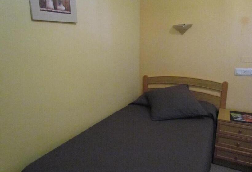 بنسيون Hostal Las Rumbas