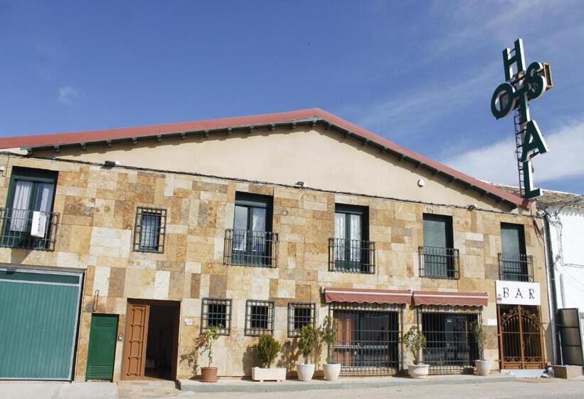 بنسيون Hostal Restaurante Bustos
