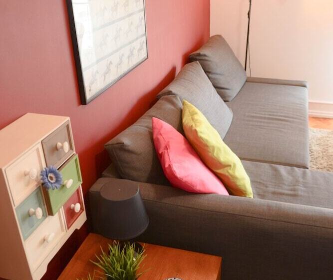 پانسیون Alvalade Ii Airport Guest House